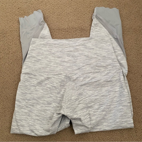 Lululemon Wunder Under Crop High-Rise *Roll Down Scallop Full-On Luxtreme 23" - Picture 9 of 14